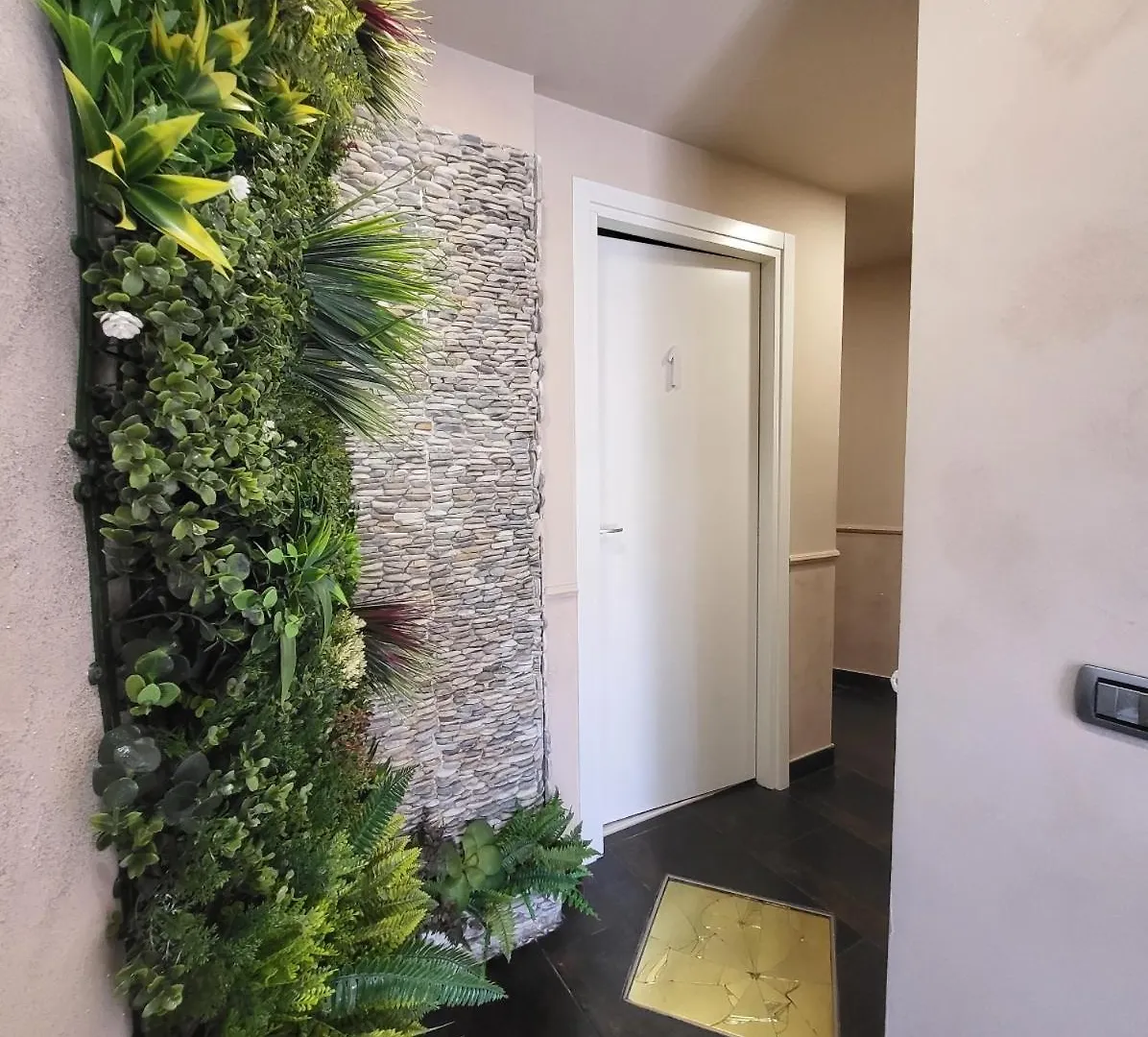 Illuvia 2 Affitta Camere Cornaredo Πανσιόν